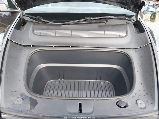 7SAYGDEE0TF566632 Tesla Model Y All-wheel Drive/long Range Launch Series/premium All-wheel Drive