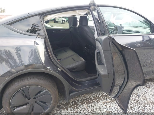 7SAYGDEE0TF566632 Tesla Model Y All-wheel Drive/long Range Launch Series/premium All-wheel Drive