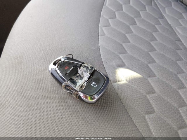 3GNAXHEV5KL239446 Chevrolet EQUINOX LS