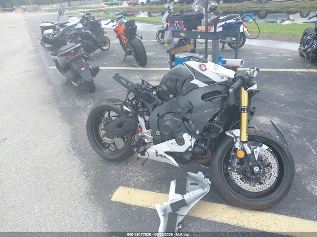 JH2SC7712TK900275 Honda CBR1000 RR