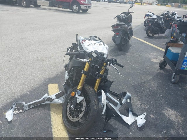 JH2SC7712TK900275 Honda CBR1000 RR