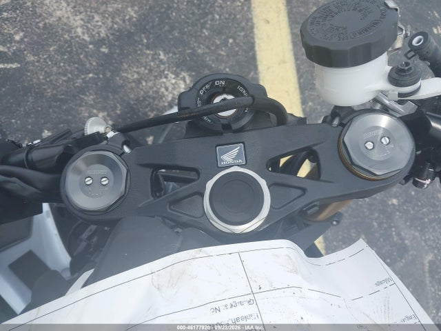 JH2SC7712TK900275 Honda CBR1000 RR
