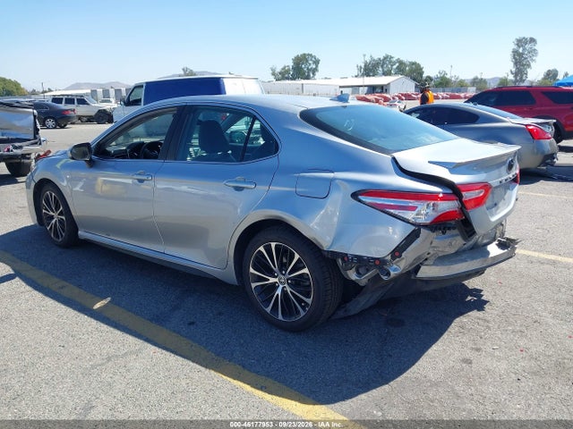 46177953 :رقم المزاد ، 4T1G11AKXLU965281 vin ، 2020 Toyota Camry Se مزاد بيع