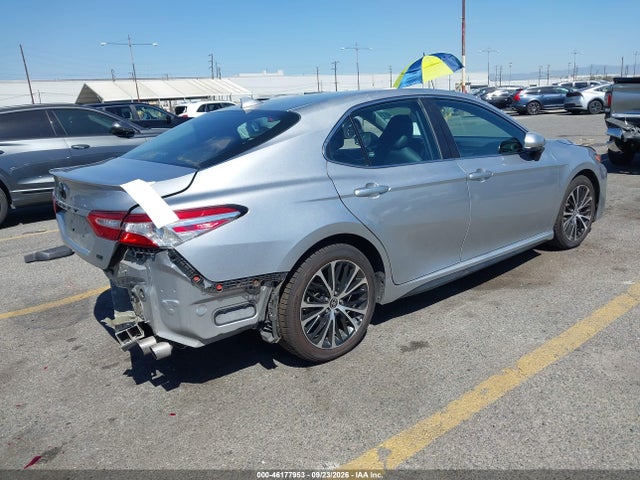 46177953 :رقم المزاد ، 4T1G11AKXLU965281 vin ، 2020 Toyota Camry Se مزاد بيع