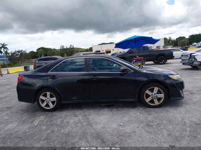 2013 Toyota Camry Se მანქანა იყიდება აუქციონზე, vin: 4T1BF1FK8DU271257, აუქციონის ნომერი: 46177984