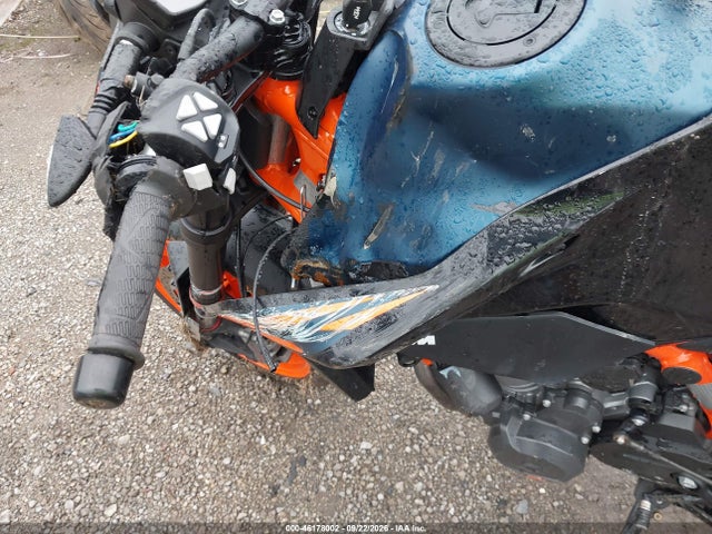 KTM 890 Duke R 2022 VBKTU9409NM830765 Image 14