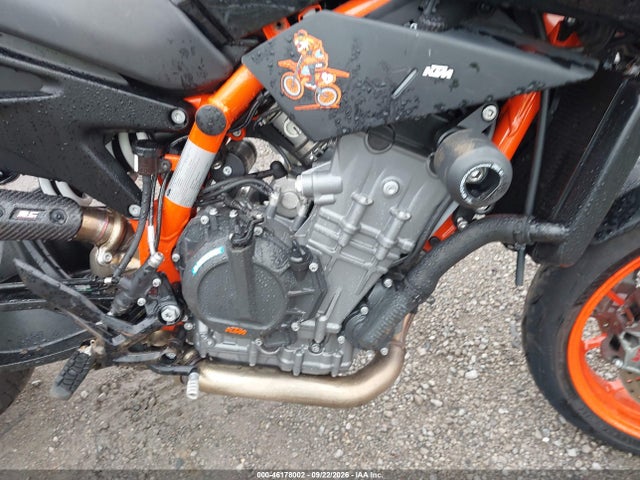 KTM 890 Duke R 2022 VBKTU9409NM830765 Image 8