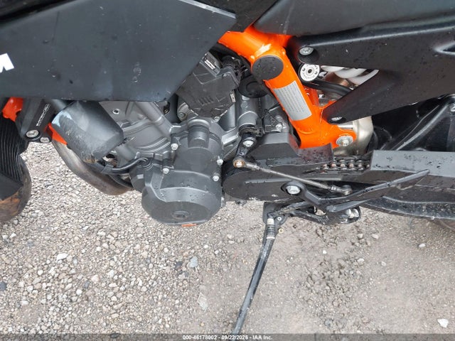 KTM 890 Duke R 2022 VBKTU9409NM830765 Image 9