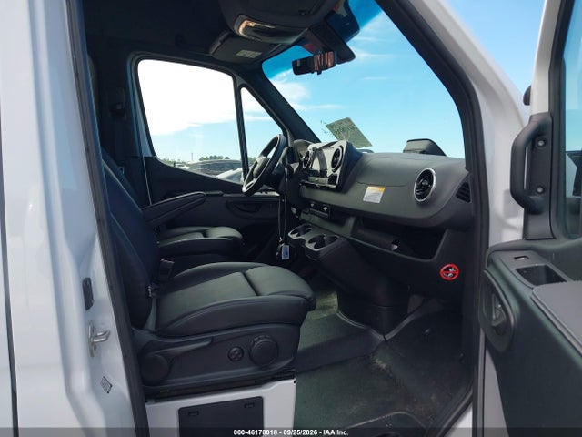 2025 Mercedes-benz Sprinter 2500 Standard Roof 4-cyl Diesel მანქანა იყიდება აუქციონზე, vin: W1W4KBHY5ST197366, აუქციონის ნომერი: 46178018