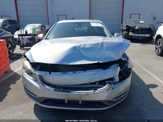46178054 :رقم المزاد ، YV140MFK2F1340491 vin ، 2015 Volvo S60 T5 Premier مزاد بيع