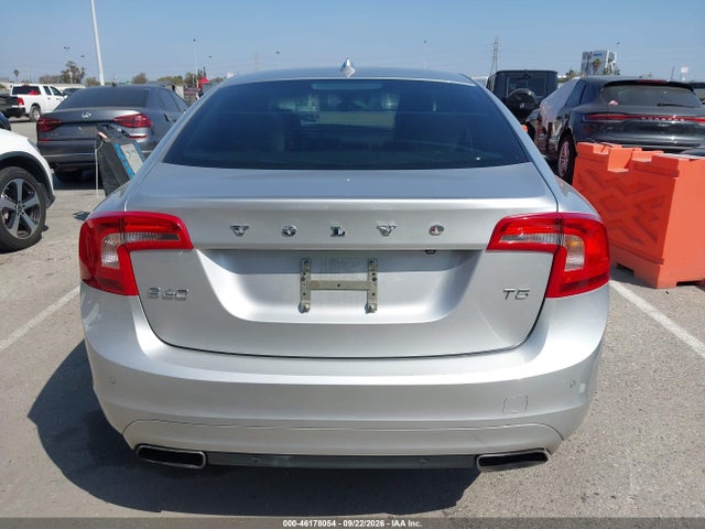 46178054 :رقم المزاد ، YV140MFK2F1340491 vin ، 2015 Volvo S60 T5 Premier مزاد بيع