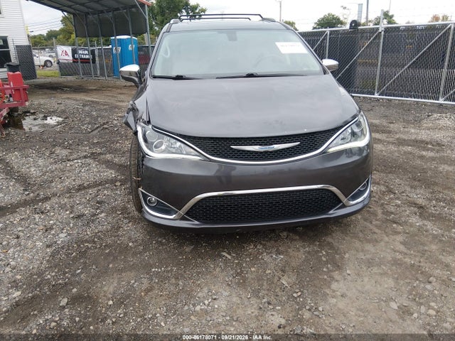 Продажа на аукционе авто 2018 Chrysler Pacifica Limited, vin: 2C4RC1GG0JR247372, номер лота: 46178071