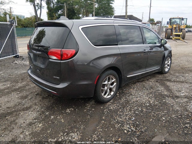 Продажа на аукционе авто 2018 Chrysler Pacifica Limited, vin: 2C4RC1GG0JR247372, номер лота: 46178071