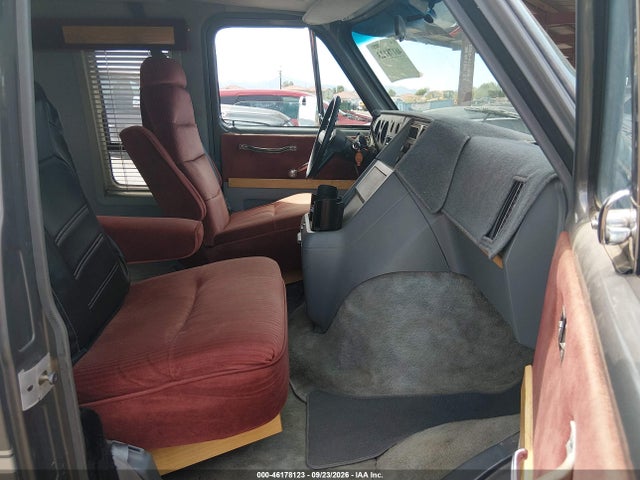 1989 Chevrolet G20 მანქანა იყიდება აუქციონზე, vin: 1GBEG25K4K7133298, აუქციონის ნომერი: 46178123