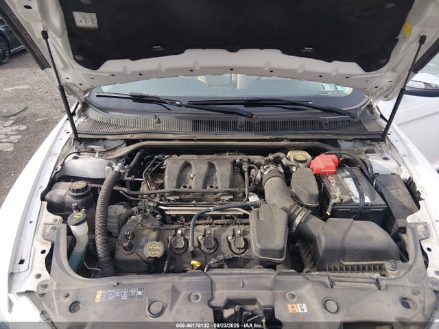 1FAHP2F82GG150075 Ford Taurus Limited