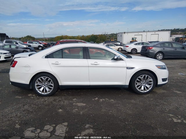 1FAHP2F82GG150075 Ford Taurus Limited