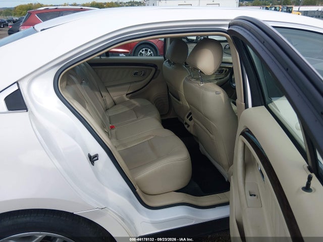 1FAHP2F82GG150075 Ford Taurus Limited