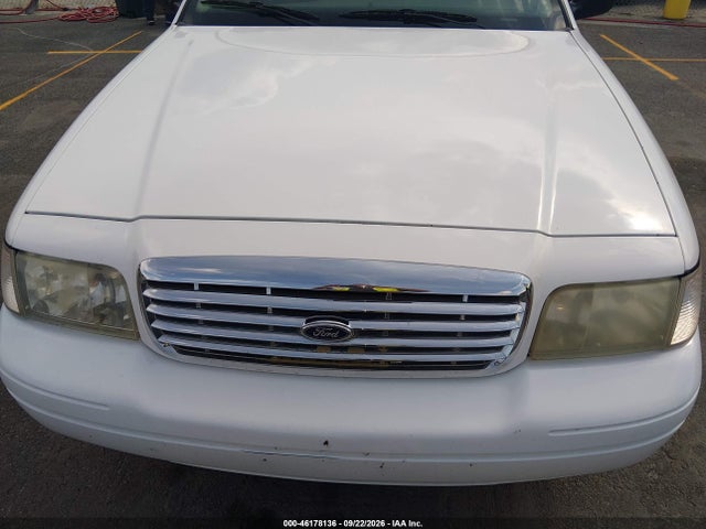 2004 Ford Crown Victoria Standard მანქანა იყიდება აუქციონზე, vin: 2FAFP73W34X136182, აუქციონის ნომერი: 46178136