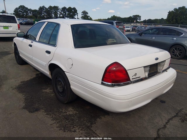 2004 Ford Crown Victoria Standard მანქანა იყიდება აუქციონზე, vin: 2FAFP73W34X136182, აუქციონის ნომერი: 46178136