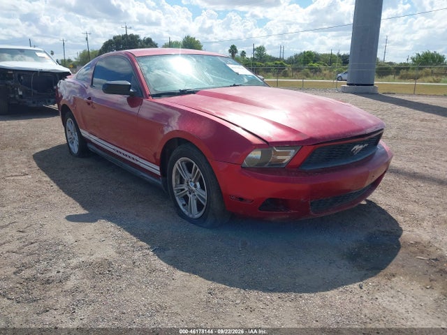 2010 Ford Mustang V6/v6 Premium მანქანა იყიდება აუქციონზე, vin: 1ZVBP8AN3A5104822, აუქციონის ნომერი: 46178144