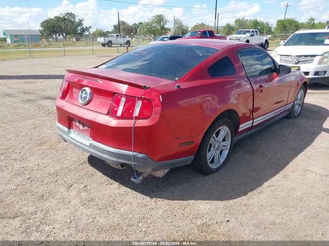 2010 Ford Mustang V6/v6 Premium მანქანა იყიდება აუქციონზე, vin: 1ZVBP8AN3A5104822, აუქციონის ნომერი: 46178144