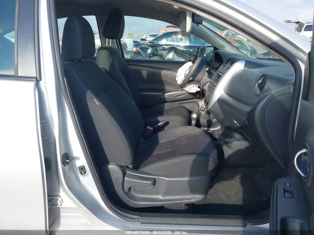46178160 :رقم المزاد ، 3N1CN7AP7JL812082 vin ، 2018 Nissan Versa 1.6 Sv مزاد بيع
