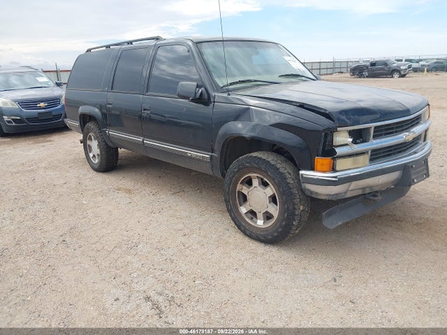 46178187 :رقم المزاد ، 3GNFK16RXXG229881 vin ، 1999 Chevrolet Suburban 1500 Lt مزاد بيع
