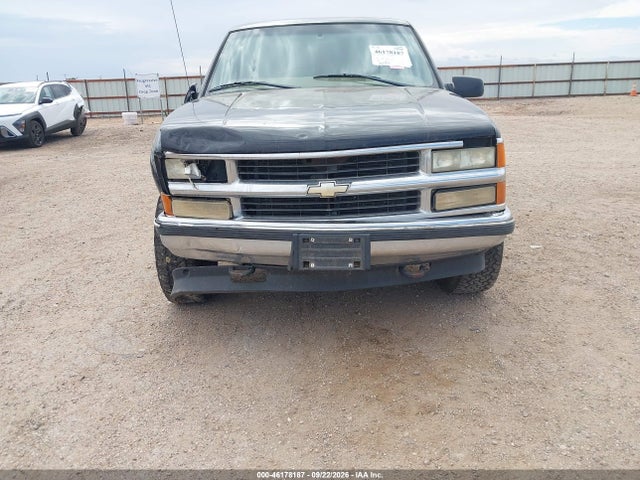 Aukcja sprzedaży 1999 Chevrolet Suburban 1500 Lt, vin: 3GNFK16RXXG229881, numer aukcji: 46178187