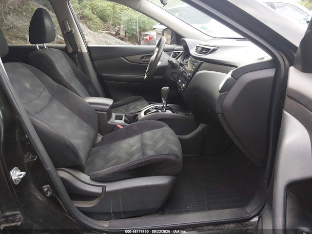 2015 Nissan Rogue Sv მანქანა იყიდება აუქციონზე, vin: 5N1AT2MVXFC778922, აუქციონის ნომერი: 46178190