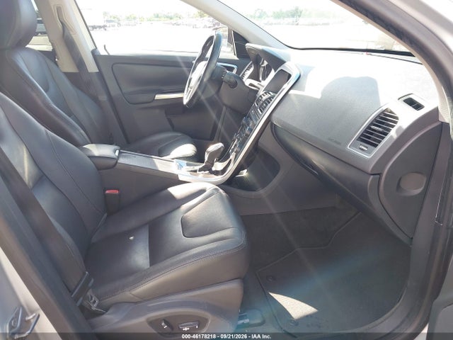 Продажа на аукционе авто 2015 Volvo Xc60 T5 Premier Plus, vin: YV440MDCXF2619583, номер лота: 46178218