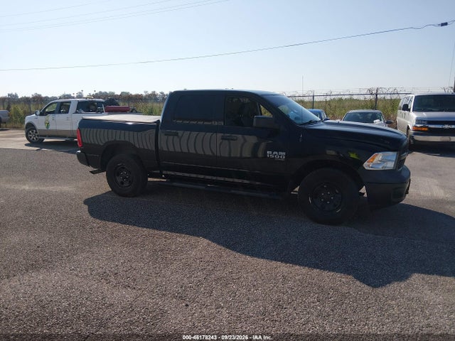 46178243 :رقم المزاد ، 1C6RR7KG2MS564508 vin ، 2021 Ram 1500 Classic Tradesman مزاد بيع
