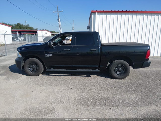 46178243 :رقم المزاد ، 1C6RR7KG2MS564508 vin ، 2021 Ram 1500 Classic Tradesman مزاد بيع