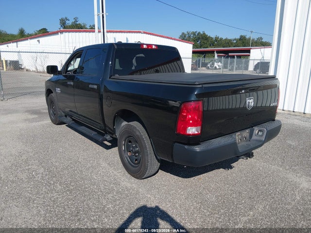 46178243 :رقم المزاد ، 1C6RR7KG2MS564508 vin ، 2021 Ram 1500 Classic Tradesman مزاد بيع