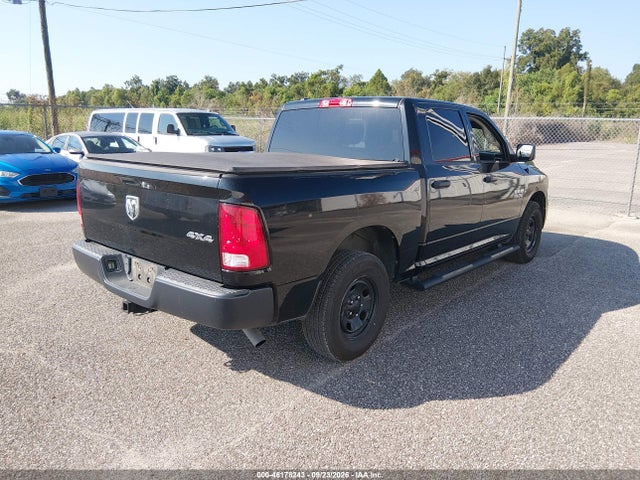 46178243 :رقم المزاد ، 1C6RR7KG2MS564508 vin ، 2021 Ram 1500 Classic Tradesman مزاد بيع