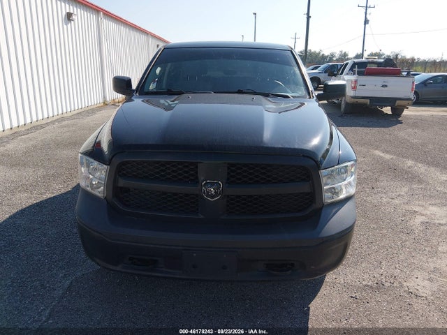 46178243 :رقم المزاد ، 1C6RR7KG2MS564508 vin ، 2021 Ram 1500 Classic Tradesman مزاد بيع