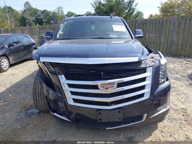46178302 :رقم المزاد ، 1GYS4HKJ3KR253100 vin ، 2019 Cadillac Escalade Esv Luxury مزاد بيع
