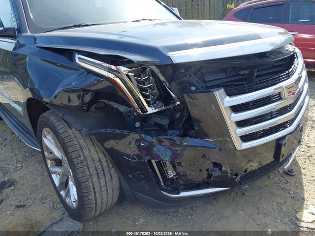 46178302 :رقم المزاد ، 1GYS4HKJ3KR253100 vin ، 2019 Cadillac Escalade Esv Luxury مزاد بيع