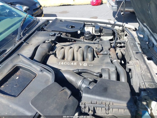 46178307 :رقم المزاد ، SAJKX6244WC824079 vin ، 1998 Jaguar Xj8 Vanden Plas مزاد بيع