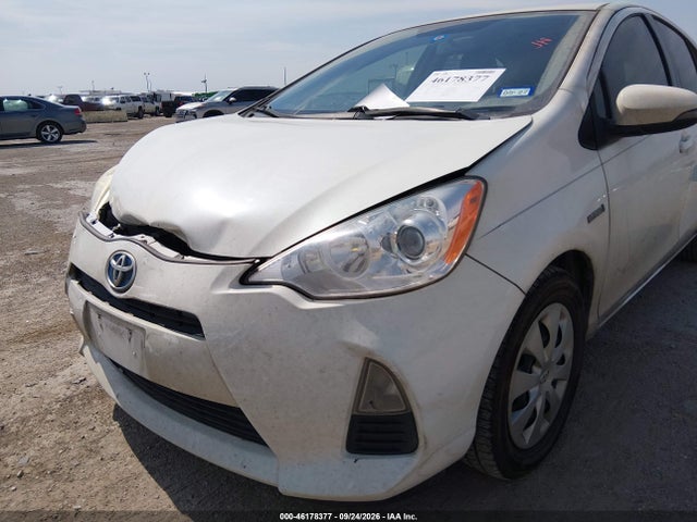 2014 Toyota Prius C Two მანქანა იყიდება აუქციონზე, vin: JTDKDTB34E1571532, აუქციონის ნომერი: 46178377