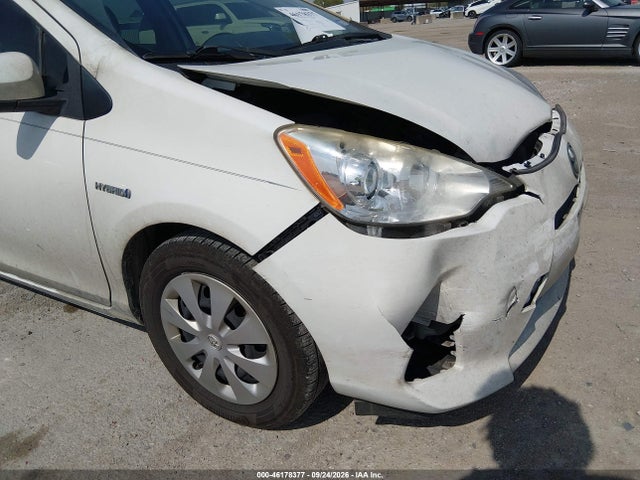 2014 Toyota Prius C Two მანქანა იყიდება აუქციონზე, vin: JTDKDTB34E1571532, აუქციონის ნომერი: 46178377
