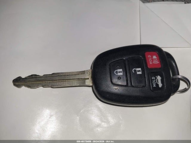 46178406 :رقم المزاد ، 4T4BF1FK8DR322424 vin ، 2013 Toyota Camry Le مزاد بيع