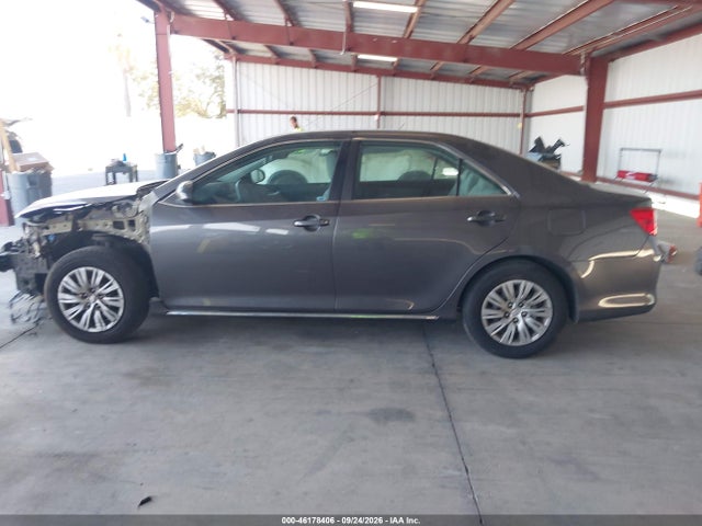 46178406 :رقم المزاد ، 4T4BF1FK8DR322424 vin ، 2013 Toyota Camry Le مزاد بيع