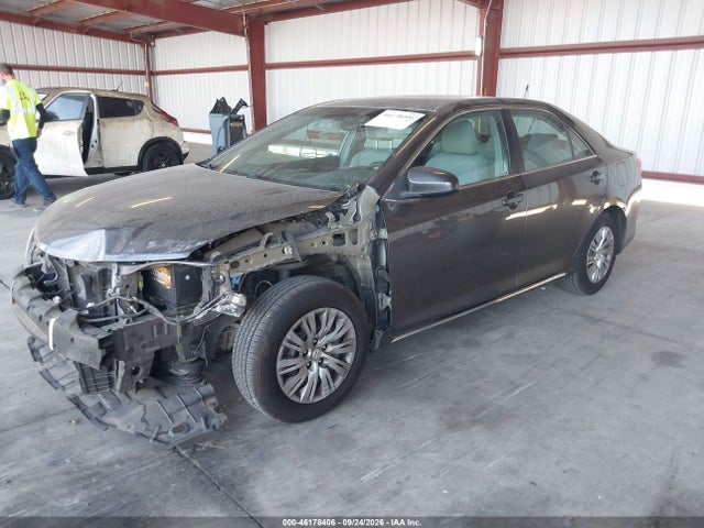 46178406 :رقم المزاد ، 4T4BF1FK8DR322424 vin ، 2013 Toyota Camry Le مزاد بيع