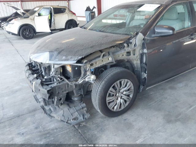 46178406 :رقم المزاد ، 4T4BF1FK8DR322424 vin ، 2013 Toyota Camry Le مزاد بيع
