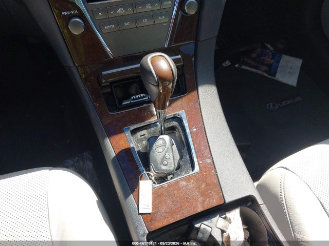 46178421 :رقم المزاد ، JTHBK1EG8B2466599 vin ، 2011 Lexus Es 350 مزاد بيع