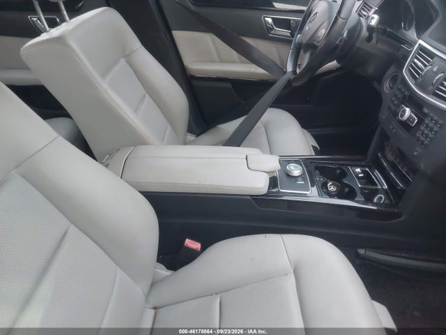 46178564 :رقم المزاد ، WDDHF5GB7BA493152 vin ، 2011 Mercedes-benz E 350 مزاد بيع