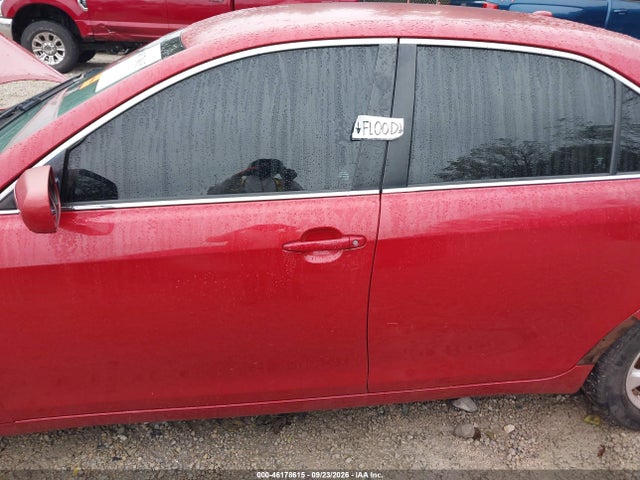 46178615 :رقم المزاد ، 4T4BF3EK3BR158042 vin ، 2011 Toyota Camry Le مزاد بيع
