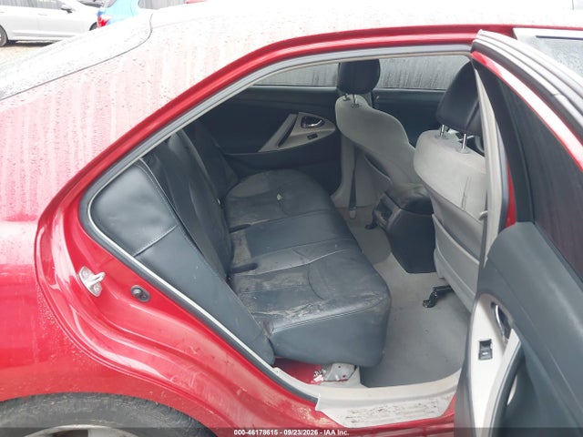 46178615 :رقم المزاد ، 4T4BF3EK3BR158042 vin ، 2011 Toyota Camry Le مزاد بيع