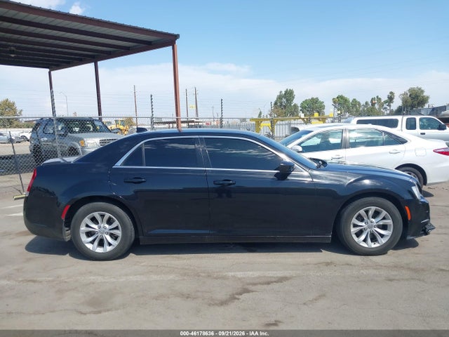 46178636 :رقم المزاد ، 2C3CCAAG9FH920935 vin ، 2015 Chrysler 300 Limited مزاد بيع