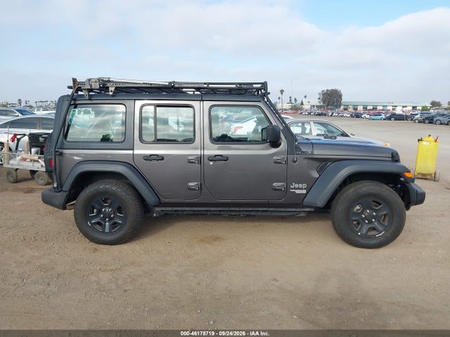 1C4HJXDG1JW139293 Jeep Wrangler Unlimited Sport 4x4